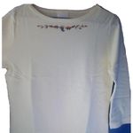 Avon Embroidered Boatneck Tee Small Winter White FSC 47052 NEW Leaves Grapes Photo 3