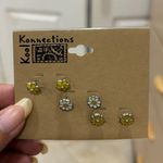 Yellow and White Flower Earrings Set Photo 0