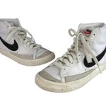 Nike  Blazer Mid '77 White Black Mid Top Lace Up Athletic Sneakers Shoes Size 7 Photo 4