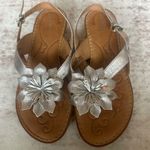 Born Kalani Silver Leather Big Flower Thong Slingback Sandals Womens Sz 9 Photo 0