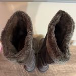 Baretraps  Cathy Suede Leather Boots Women’s Size 10 Faux Fur Buckle Details Photo 10