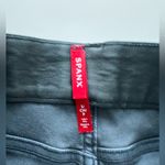 Spanx  20318R Stretch Twill Shorts S Photo 3