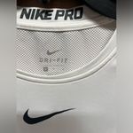 Nike  pro medium white top Photo 1