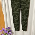 Colorfulkoala  Camo Print 7/8 Leggings Size Medium Photo 3