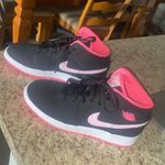 Nike Air Jordan 1 Mid GS Photo 0