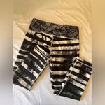 Lululemon  Athletica Black White Capri Leggings athleisure athletic summer Photo 7