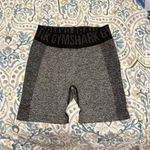 Gymshark FLEX SHORTS in Charcoal Marl/Black Photo 4