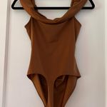 Le lis Bodysuit Photo 1