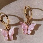 Pink butterfly huggy earrings Photo 0