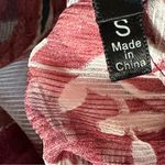 Doe & Rae  Wine Burgundy Floral Blouse Small Ruffle Flutter Sleeve Chiffon Top Photo 6