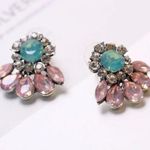 Stud pink and green flowers earrings Photo 0