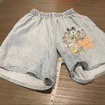 Disney Vintage Mickey Mouse High Rise Light Wash Mom Shorts Size 14 Photo 9