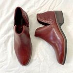 Baretraps  Avril Ankle Boot  Western Burgundy Red Croc Studded Booties US 8 NEW Photo 6