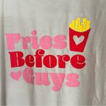 Freshman cropped Tshirt, graphic “Fries before Guys”, light grey, size L , NWT Gray Size L Photo 2