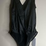SheIn Nwt motif  body suit size small Photo 9