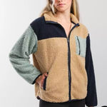 BKECore Color Block Sherpa Jacket size‎ small Photo 0