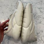 UGG  LA Cloud Low Top Cream Sneaker Shoe Size 10 Photo 6