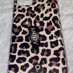 Leopard Print IPhone Case Multiple Photo 0