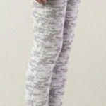 Rag and Bone gray camo digital print skinny jeans 27 W1502O337 Photo 0