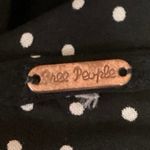 Free People Black White Polka Dots Ruffle Flutter Sleeve V Neck Cropped Top Sz S Photo 2