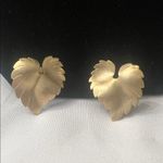 Park Lane Vintage  gold tone leaf shape clip on earrings EVC Photo 1
