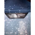 The North Face  Women's Medium Dri-fit Pullover 1/4 Zip Snow Print EUC Photo 4