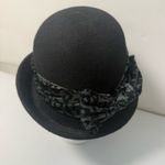 Scala  100% Wool Black Velvet Leopard Band Cloche Hat Women’s One Size Photo 2