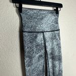 Lululemon Wunder Under Pant (Hi-Rise) Luon Spray Jacquard White Black Size 2 Photo 2