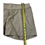 Liz Lange  Maternity for Target Shorts Stretchable Waist Size Small (30-280) Photo 4