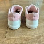 Nike Women’s Jordan Series.03 Atmosphere Sneakers Pale Pink White Size 8 EUC Photo 2