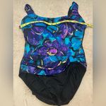 Croft & Barrow  size 8 one-piece swimsuit Photo 6