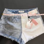 HAPPILY GREY Two Tone Bandana Print Denim Jean Shorts Women’s Sz 3/26 NWT Blue Photo 4