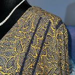 Hinge Size L Long Sleeve Blouse w V Neckline Photo 2