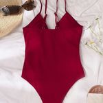 Chic Red One Photo 1