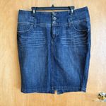 Torrid  Jean Skirt Women's 18‎ Blue Solid Above Knee Pockets Whiskered Denim NWT Photo 1