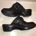 B.O.C. Women’s Black Leather Grommet Strap Heeled Clogs Size 8 Photo 4