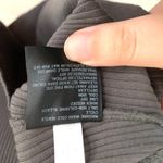 Uniqlo Ribbed Crew Neck Short Sleeve Cropped T-shirt in Gray *Discoloration* Photo 6