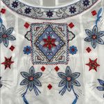 LC Lauren Conrad  NWT Size XL White - Floral Embroidered Tank Top Blouse Photo 3