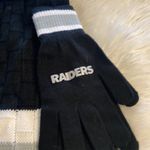 NFL  RAIDERS SCARF AND GLOVES SET  COLOR BLCK WHITE AND SILVER BRAND NEW Photo 1