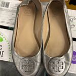 Tory Burch silver flats size 8 logo and slip on Photo 2