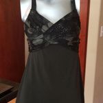 Lululemon Wrap It Up tank GREAT condition like new. Super cute color and style. Photo 4