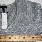 White House | Black Market  size small embroidered v-neck sweater with puff sleeves Photo 11