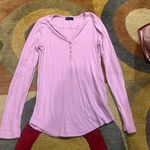Gap  Y2K Style Light Purple Raspberry Long Sleeve Henley Tee Shirt Top Women’s S Photo 0