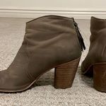 Brass Plum Taupe Ombre Toe Leather Heeled Zip Up Fringe Booties Size 9 Photo 1