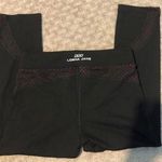 Lorna Jane Mint condition  cropped leggings. Black and burgundy. Sz S Photo 1