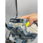 Boohoo Vibrant Cloud-Patterned Shorts Photo 3