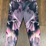 NUX Floral Gray/Purple/Pink Crop Capris Legging Size M Photo 0