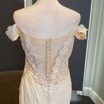Women’s Lace Wedding Dress Mermaid Fit with Train Size 8 NWT Photo 5