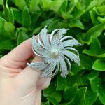 Silver Sarah Coventry brooch/Pin pinwheel // FLAWS SEE DESCRIPTION Photo 1
