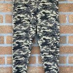 CHRLDR Camo Sweatpants Joggers size Large Green Photo 0